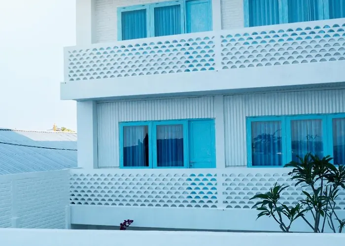 Paras Paros Marina Lodge