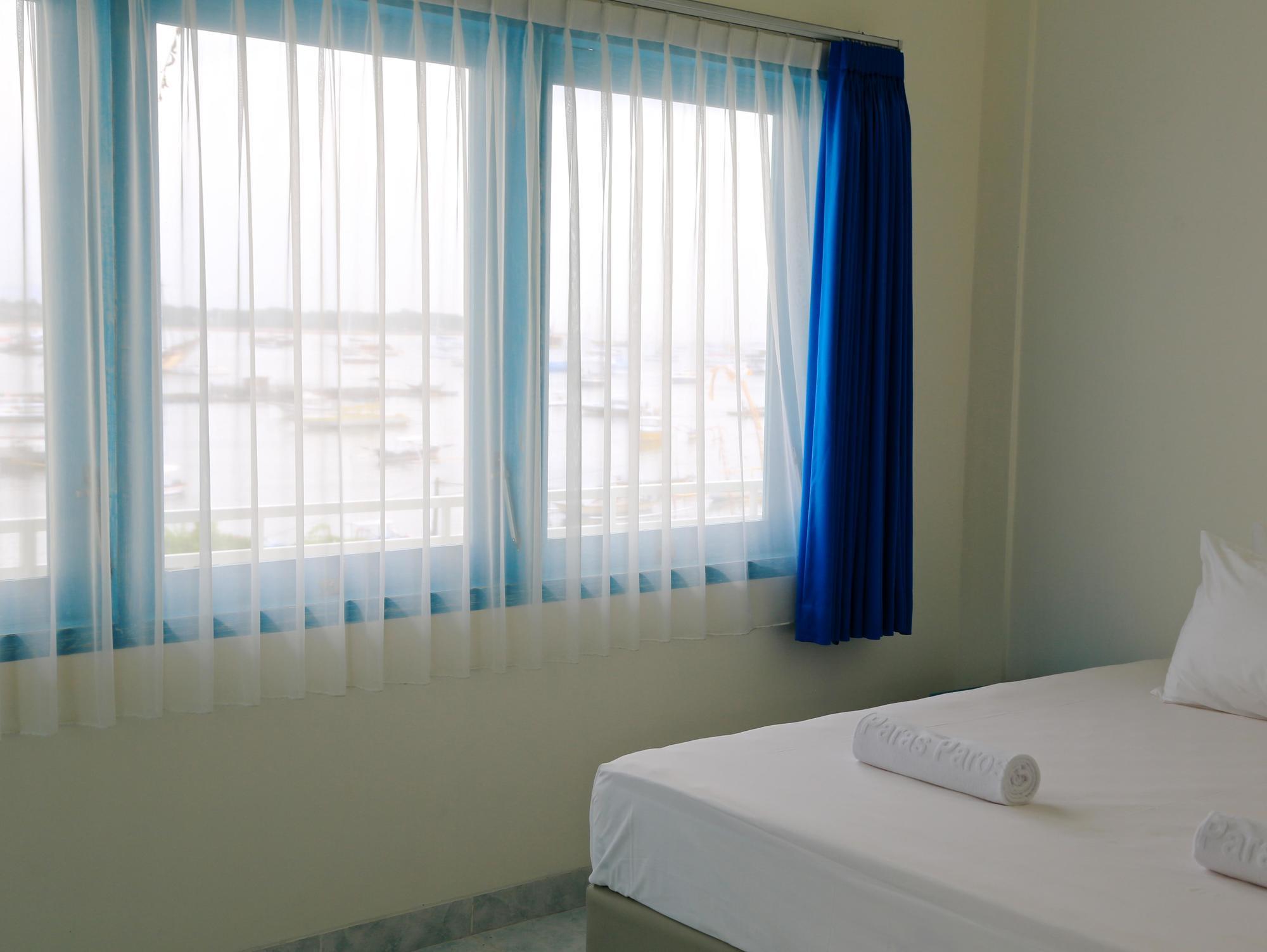 Paras Paros Marina Hotel
