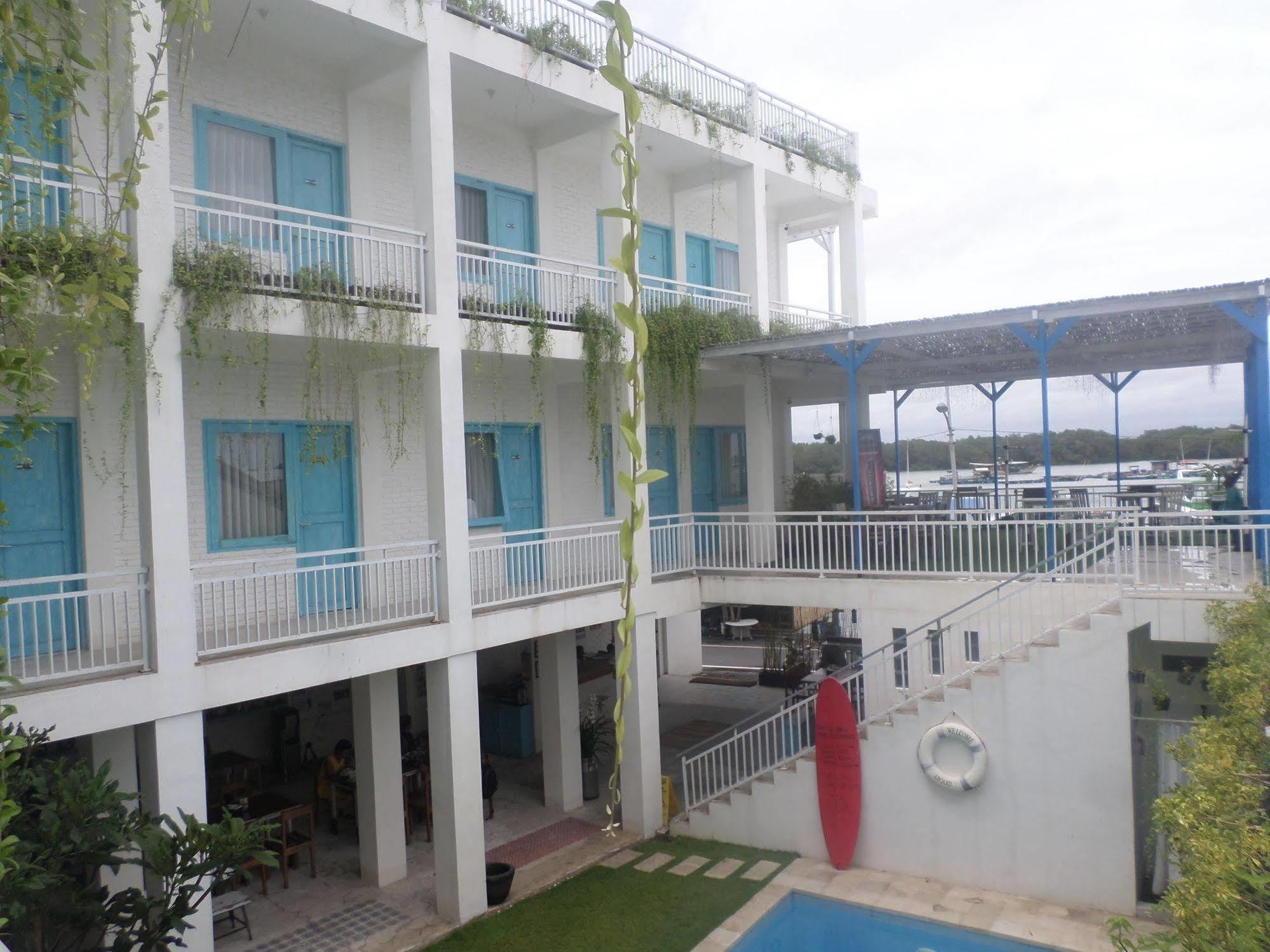 Paras Paros Marina Hotel 3*